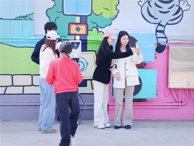 新晋网红打卡地｜罗庄远通巨型涂鸦墙，随手一拍即大片#24179